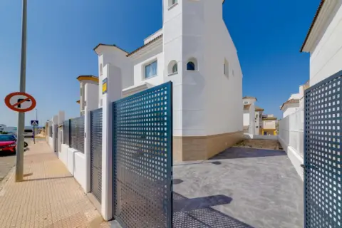 Chalet en El Oasis