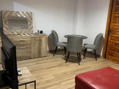 Apartamento en calle San Isidoro Labrador, 18