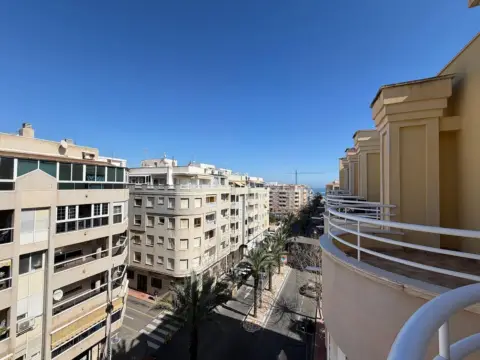 Ático en Avenida de las Habaneras