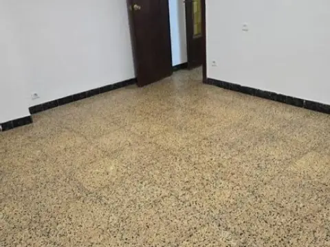 Piso en Avenida de Navarra, 36