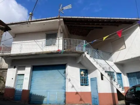 Casa adosada en O Irixo