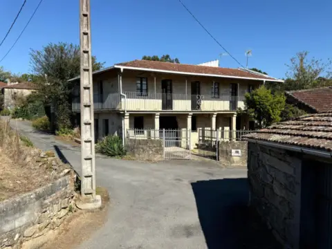 Casa en O Carballino