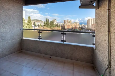 Piso en Avenida de las Fuerzas Armadas