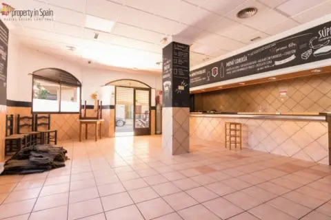 Local comercial en Carrer del Pintor Gaston Castello