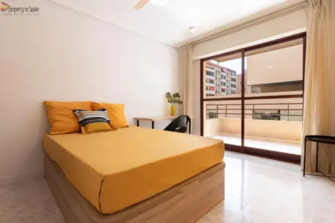 Habitación en Carrer Devesa