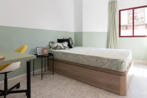 Habitación en Carrer Devesa