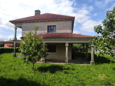Chalet en Rúa da Xunlla
