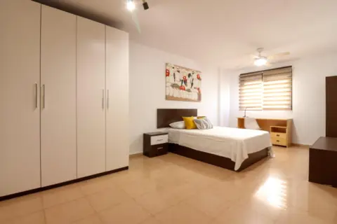 Habitación en calle del General Espartero
