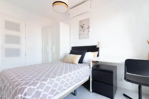 Habitación en calle del Poeta Zorrilla