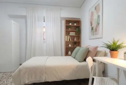 Habitación en calle de Jaime Segarra