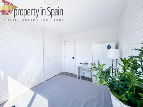 Habitación en calle del Pintor Pedro Camacho