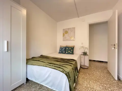 Habitación en calle de Enriqueta Ortega