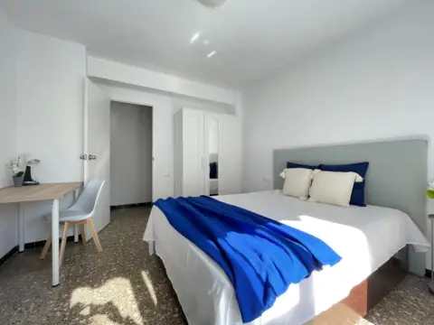 Habitación en calle de Enriqueta Ortega