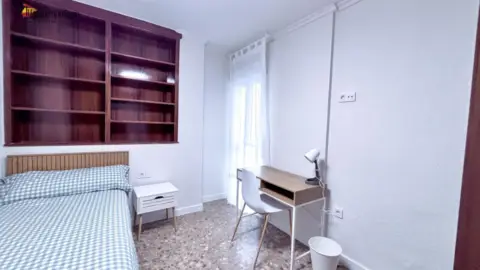 Habitación en Plaza de Navarro Rodrigo