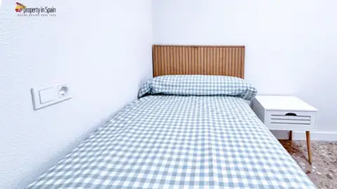 Habitación en Plaza de Navarro Rodrigo
