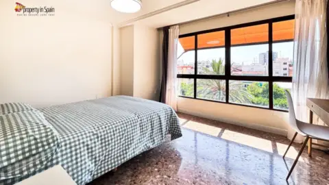 Habitación en Plaza de Navarro Rodrigo