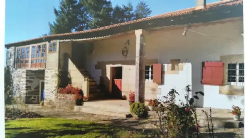 Rustic house in Os Anxeles