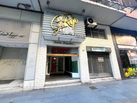 Local comercial en calle de la Trinidad, 20
