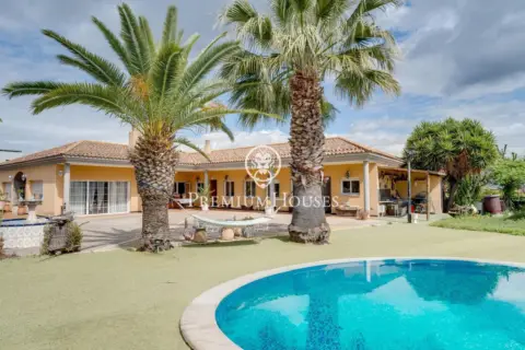 Casa en Sis Camins