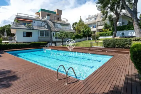 Casa pareada en Vallpineda