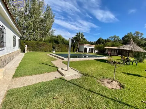 Finca rústica en Junta de los Rios