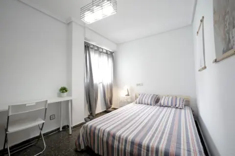 Habitación en calle de la Esperanza