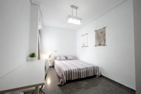Habitación en calle de la Esperanza