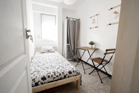Habitación en calle Viriato