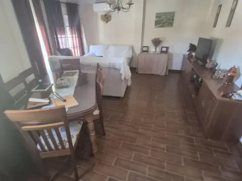 Casa en Junta de los Rios