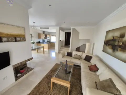 Casa adosada en Campo de Golf in Arcos de la Frontera · Arcos de la Frontera