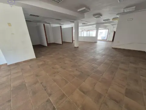 Local comercial en Las Canteras