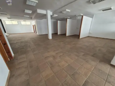 Local comercial en Las Canteras