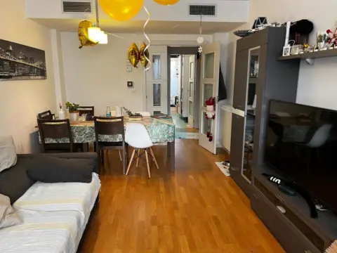 Dúplex en calle de Pablo Serrano