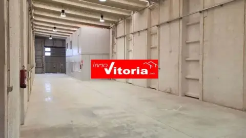 Nave industrial en Camino de Gasteiz