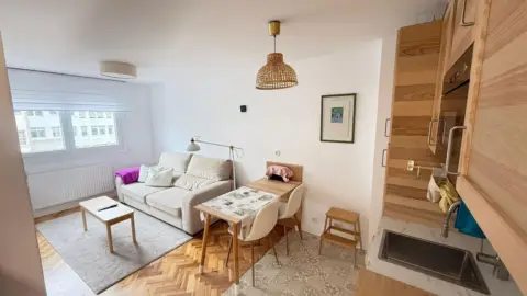 Piso en Avenida de Buenos Aires, 5