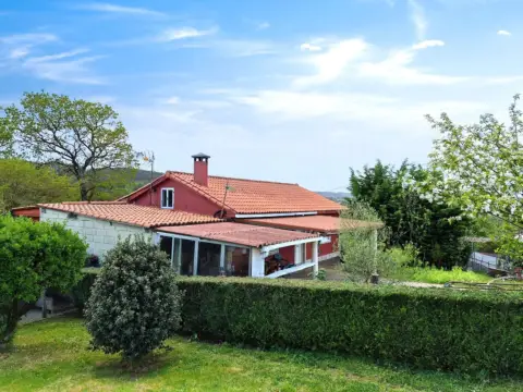 Chalet en calle Vilariño de Busto