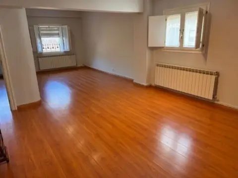 Dúplex en calle Héroes del Silencio