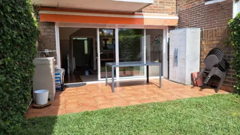 Casa pareada en calle Urbanización Mandoena