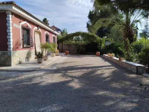 Chalet en Totana
