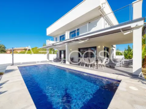 Chalet en Carrer Font Bugaya