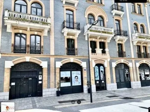 Local comercial en Plaza de las Monjas