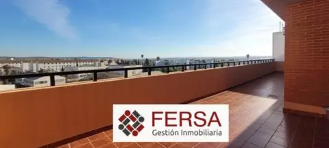 Ático en Avenida de La Diputacion