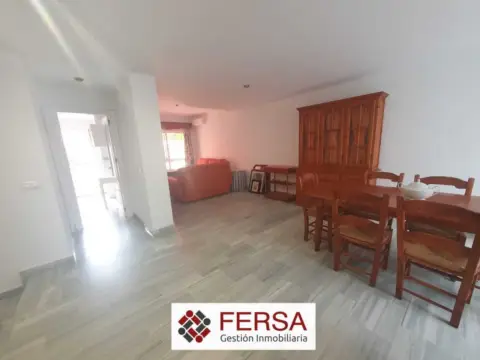 Casa adosada en Avenida de La Libertad