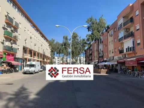 Local comercial en El Juncal - Vallealto