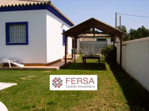 Chalet en Pinar de los Franceses - Marquesado