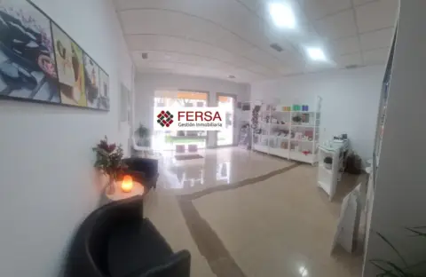 Local comercial en Avenida de La Libertad