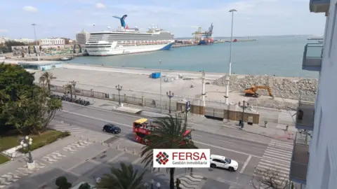 Piso en Avenida del Puerto, 2