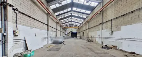 Nave industrial en Avenida de Conde de Guadalhorce