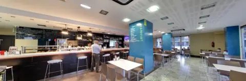 Local comercial en Nuevo Huca