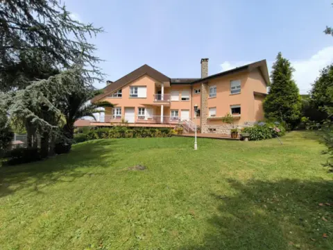 Chalet en calle Medio,El